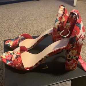 Colorful heels.  Size 6